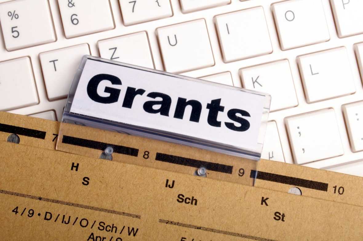 How To Secure Free Educational Grants For College_2