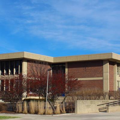 New Trier Township High School - Northfield Campus